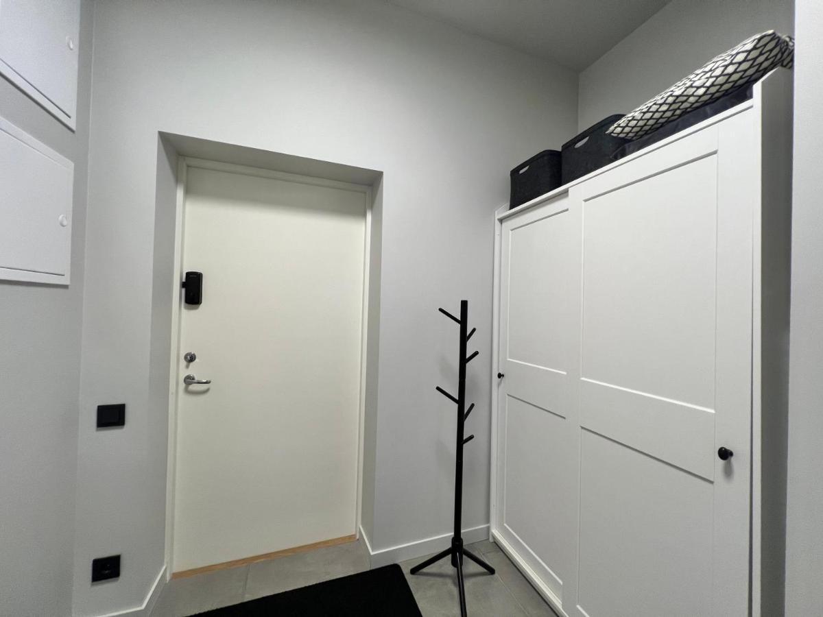 Stylish New Apartment In Riga Old Town - City Centre, Self Check-In, Walkable To Major Attractions Extérieur photo